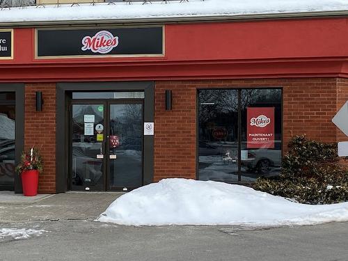 Commerce - 101-360 Boul. De La Seigneurie O., Blainville, QC 