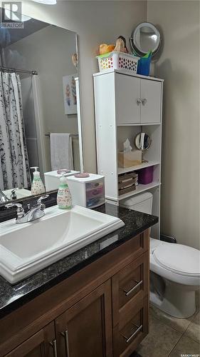 101 2501 Windsor Park Road, Regina, SK - Indoor Photo Showing Bathroom