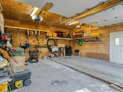 Garage - 