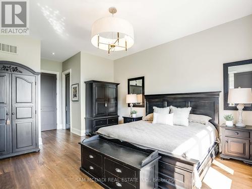 4086 Hickory Drive, Mississauga, ON - Indoor Photo Showing Bedroom