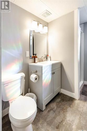 6106 1St Avenue N, Regina, SK - Indoor Photo Showing Bathroom