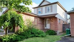 20 WALLINGFORD COURT  Brampton, ON L6Y 4V7