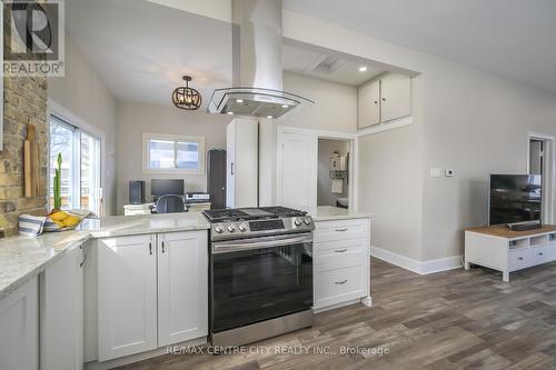 99 St Julien Street, London, ON - Indoor Photo Showing Kitchen