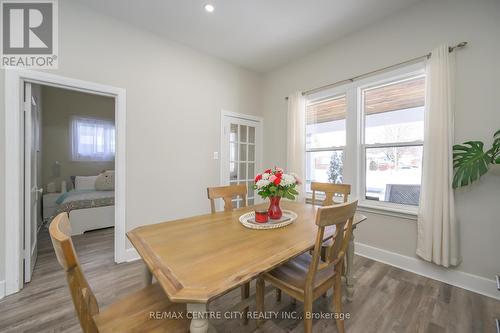 99 St Julien Street, London, ON - Indoor Photo Showing Dining Room