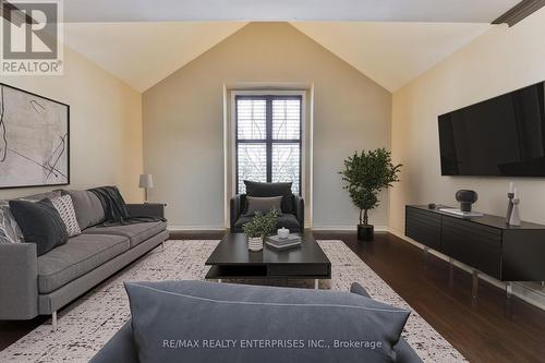 1208 Sienna Street, Mississauga, ON - Indoor Photo Showing Living Room