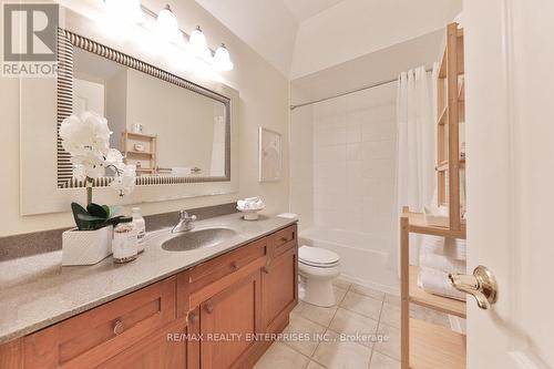 1208 Sienna Street, Mississauga, ON - Indoor Photo Showing Bathroom