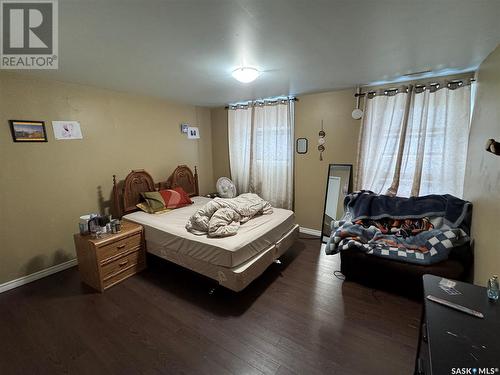 722 & 724 Desmond Street, Grenfell, SK 