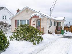 37 Arvida Avenue  Spryfield, NS B3R 1K7