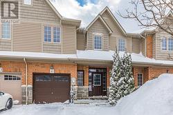 41 BANKFIELD CRESCENT  Hamilton, ON L8J 0C1