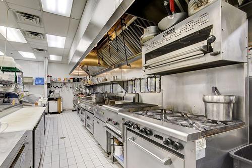 Commerce - 101-9061 Route Sir-Wilfrid-Laurier, Mirabel, QC 