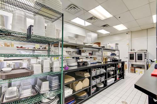 Commerce - 101-9061 Route Sir-Wilfrid-Laurier, Mirabel, QC 