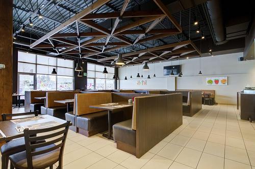 Commerce - 101-9061 Route Sir-Wilfrid-Laurier, Mirabel, QC 