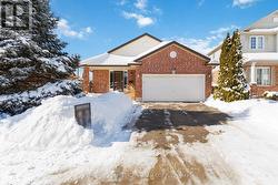 256 WHITESANDS DRIVE  London, ON N6M 1H9