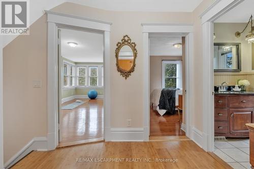 74 Balmoral Avenue S, Hamilton, ON - Indoor Photo Showing Other Room