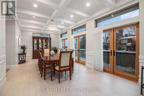 Dining Room has seamless balcony - 586 Pleasant Park Road, Ottawa, ON - Indoor Photo Showing Dining Room