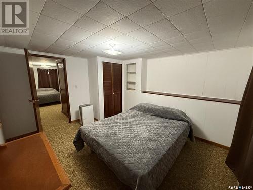 . Railway Avenue, Gladmar, SK - Indoor Photo Showing Bedroom