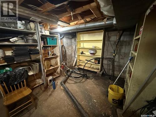 . Railway Avenue, Gladmar, SK - Indoor Photo Showing Basement