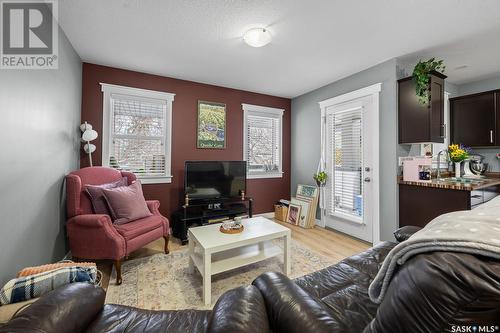 2650 Lacon Street, Regina, SK - Indoor Photo Showing Living Room