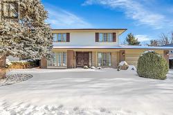 1712 PLAYFAIR DRIVE  Ottawa, ON K1H 5S6