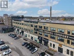 Walking distance to the Tannery building too! - 