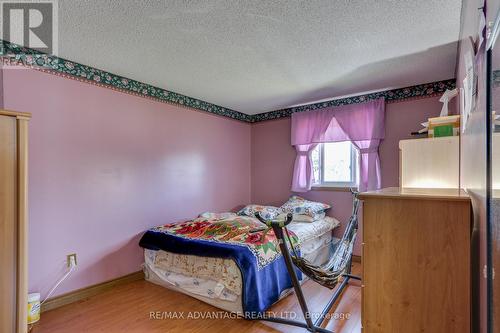 1384 Bentley Drive, London, ON - Indoor Photo Showing Bedroom