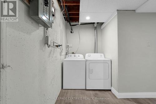 637 Ross Street, London, ON - Indoor Photo Showing Laundry Room