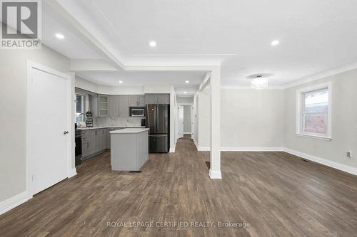 637 Ross Street, London, ON - Indoor Photo Showing Kitchen