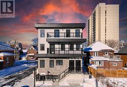 2 - 17 PETER STREET  Kitchener, ON N2G 3J5