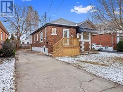 51 WOODBRIDGE ROAD  Hamilton (Rosedale), ON L8K 3C8