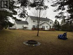 Spacious backyard !! - 