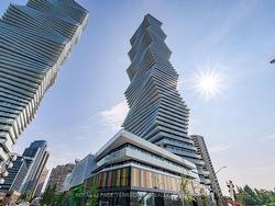 2406-3883 Quartz Road S Mississauga, ON L5B 0M4