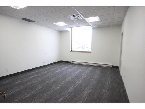IntÃ©rieur - 200-110 Av. Principale, Rouyn-Noranda, QC - Indoor Photo Showing Other Room