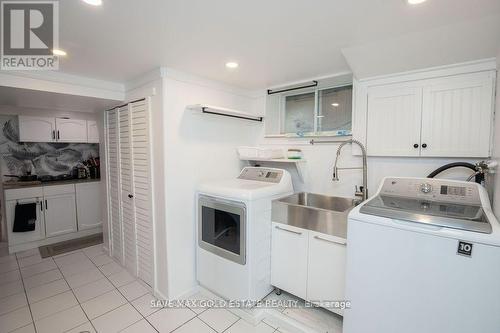 252 Walter Avenue N, Hamilton, ON - Indoor Photo Showing Laundry Room