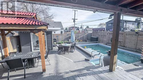 252 Walter Avenue N, Hamilton, ON - Outdoor With In Ground Pool