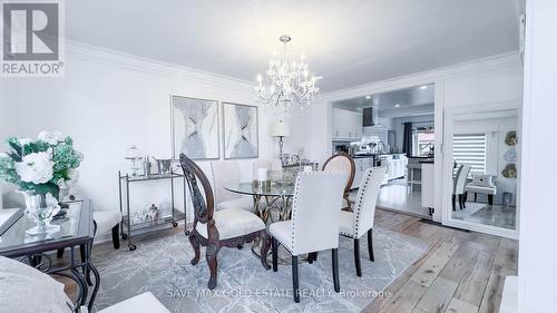 252 Walter Avenue N, Hamilton, ON - Indoor Photo Showing Dining Room