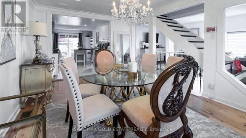 252 Walter Avenue N, Hamilton, ON - Indoor Photo Showing Dining Room