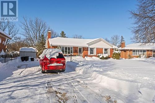 48 Honeysuckle Crescent, London, ON - Outdoor