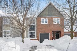 465 CACHE BAY CRESCENT  Ottawa, ON K1T 4H2