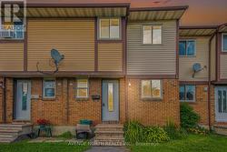 1404 FOXWELL STREET S  Ottawa, ON K1B 5H8