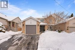 3068 AUTUMN HILL CRESCENT  Burlington, ON L7M 1Y5