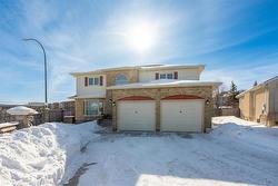 76 Ambergate Drive  Winnipeg, MB R2P 2R7