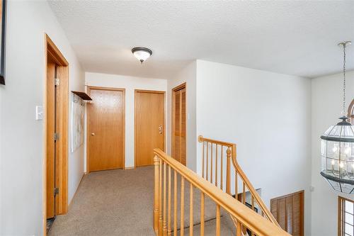 76 Ambergate Drive, Winnipeg, MB - Indoor Photo Showing Other Room