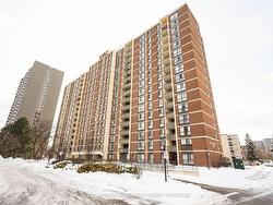 201-3170 Kirwin Ave  Mississauga, ON L5A 3R1