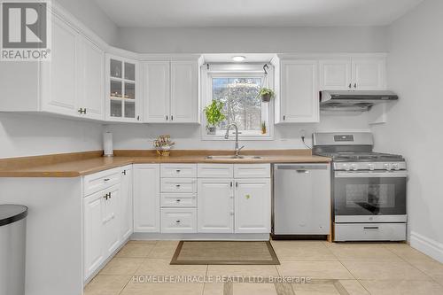 4 Glendale Avenue, London, ON - Indoor Photo Showing Kitchen With Double Sink