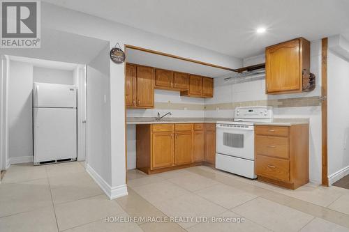 4 Glendale Avenue, London, ON - Indoor Photo Showing Kitchen