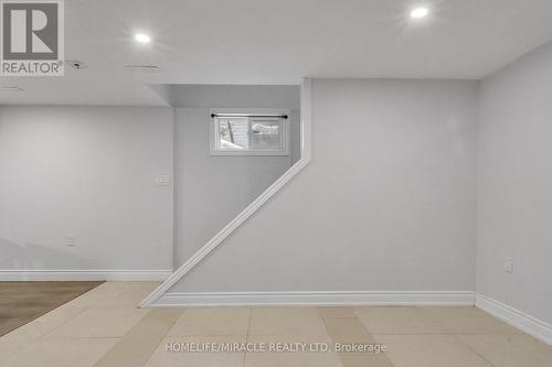 4 Glendale Avenue, London, ON - Indoor Photo Showing Other Room