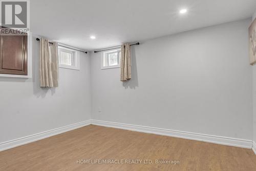 4 Glendale Avenue, London, ON - Indoor Photo Showing Other Room