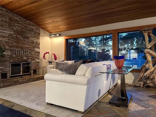 7909 Bedwell Dr, Pender Island, BC 