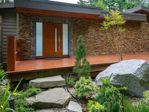 7909 Bedwell Dr, Pender Island, BC 