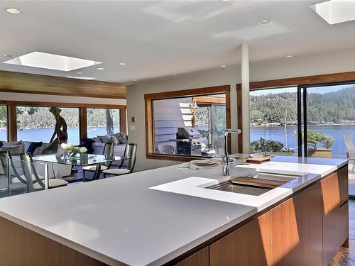 7909 Bedwell Dr, Pender Island, BC 